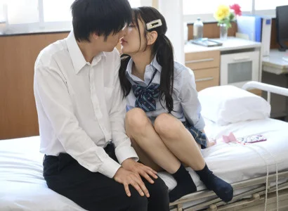 Đứa nam sinh yếu đuối được địt bởi khoa khôi trong lớp